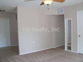 Lovely Two Bedroom in Orlando, FL (Photo 9 of 11)