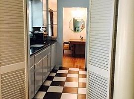  813 Barringer Dr, Raleigh, Nc 27606 2 Beds 2 Baths 2,000 Sqft in Raleigh, NC (Photo 3 of 4)