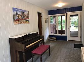 21 Atlantic Ave, Narragansett, Ri 02882 4 Beds 2 Baths 2,303 Sq in Narragansett, RI (Photo 2 of 10)