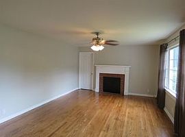 601 Piedmont Park Rd, Greenville, Sc 29609 2 Beds 1 Bath 1,200 in Greenville, SC (Photo 2 of 4)