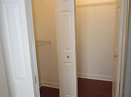 148 Regency Dr, Lombard, Il 60148 2 Beds 2 Baths 1,226 Sqft in Lombard, IL (Photo 2 of 9)