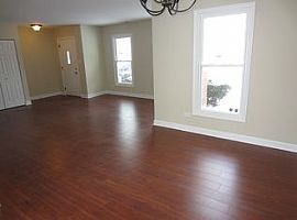 148 Regency Dr, Lombard, Il 60148 2 Beds 2 Baths 1,226 Sqft in Lombard, IL (Photo 4 of 9)