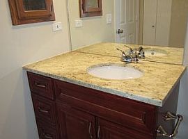 148 Regency Dr, Lombard, Il 60148 2 Beds 2 Baths 1,226 Sqft in Lombard, IL (Photo 8 of 9)