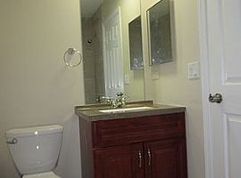 148 Regency Dr, Lombard, Il 60148 2 Beds 2 Baths 1,226 Sqft in Lombard, IL (Photo 9 of 9)