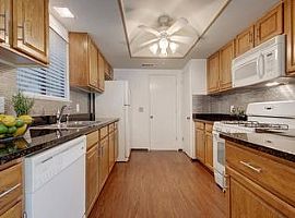 1313 Meadgreen Cir, Austin, Tx 78758 3 Beds 2 Baths in Austin, TX (Photo 9 of 12)