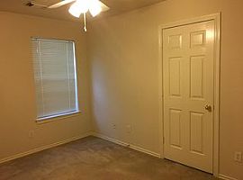 5508 Lilywood Ln, Rosharon, Tx 77583 3 Beds 2 Baths in Rosharon, TX (Photo 9 of 10)