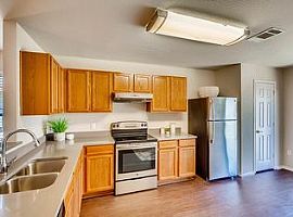 1417 Poppy Seed Ln, Austin, Tx 78741 3 Beds 2 Baths in Austin, TX (Photo 9 of 11)