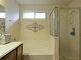 11612 Timber Heights Dr,  Rent 750 Deposit 750 Total 1500 in Austin, TX (Photo 7 of 12)