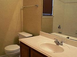 261 Arcadia Pl, Cibolo, T Rent 750 Deposit 750 Total 1500 in Cibolo, TX (Photo 6 of 12)