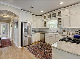 1117 Woodland Ave, Austin, Tx 78704 3 Beds 2 Baths in Austin, TX (Photo 4 of 12)