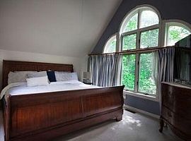 Three Private and Pristine Acres to Call Home in South Salem, NY (Photo 6 of 9)