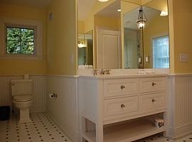 This Charming 4 Bed 3 1/2 Bath Traditional Situated on Flag Lot in Amagansett, NY (Photo 11 of 12)