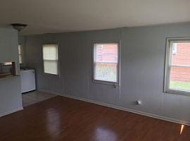  1717 Millgate Rd, Louisville, Ky 40223 3 Beds 1.5 Baths 1,037  in Louisville, KY (Photo 4 of 4)