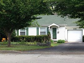  809 Nutwood St, Bowling Green, Ky 42103 2 Beds 1 Bath 800 Sqft in Bowling Green, KY