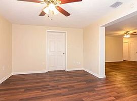 78 Ventura Dr, Dunedin, F Rent 750 Deposit 750 Total 1500 in Dunedin, FL (Photo 5 of 10)