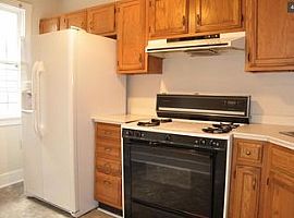  721 6th St, New Orleans, La 70115 3 Beds 2 Baths 2,055 Sqft in New Orleans, LA (Photo 4 of 4)