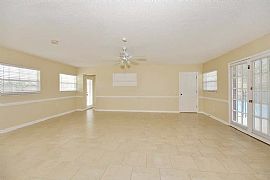 5 Bedroom Beautiful Home.  in Orlando, FL (Photo 4 of 11)