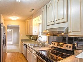  513 Turtle Cove Rd, Virginia Beach, Va 23452 4 Beds 2 Baths 1, in Virginia Beach, VA (Photo 2 of 4)