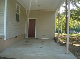 9780 Segers Rd, Madison, Al 35756 2 Beds 2 Baths 1,176 Sqft in Madison, AL (Photo 2 of 4)