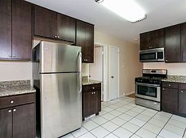 7945 S Francisco Ave, Chicago, Il 60652 2 Beds 2 Baths 864 Sqft in Chicago, IL (Photo 8 of 12)