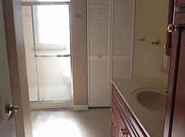 133 Ridge Ln, Geneva, Il 60134 3 Beds 1 Bath -- Sqft in Geneva, IL (Photo 2 of 8)