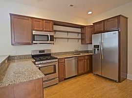 12 Rosemont St, Charleston, Sc 29403 1 Bed 1.5 Baths in Charleston, SC (Photo 6 of 9)