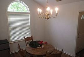 5519 Plover Ct, Wilmington, Nc 28409 3 Beds 2 Baths in Wilmington, NC (Photo 3 of 7)