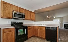 1833 Meadow Crossing Dr, Huntersville, Nc 28078 4 Beds 2 Baths in Huntersville, NC (Photo 7 of 9)