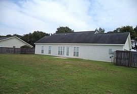 209 Gritney Rd, Daleville, Al 36322 3 Beds 2 Baths 1,396 Sqft in Daleville, AL (Photo 2 of 9)
