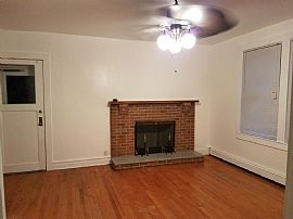 913 Neville St, Beckley, Wv 25801 in Beckley, WV (Photo 2 of 3)