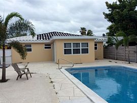 2525 Dewey St, Hollywood, Fl 33020 in Hollywood, FL