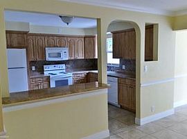 2525 Dewey St, Hollywood, Fl 33020 in Hollywood, FL (Photo 4 of 8)