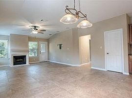 1033 Cotton Patch Trl, Leander, Tx 78641 4 Beds 2 Baths in Leander, TX (Photo 6 of 9)