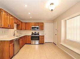 2816 Oxford Ln, Flower Mound, Tx 75028 3 Beds 2 Baths in Flower Mound, TX (Photo 2 of 8)