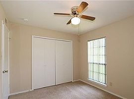 2816 Oxford Ln, Flower Mound, Tx 75028 3 Beds 2 Baths in Flower Mound, TX (Photo 6 of 8)