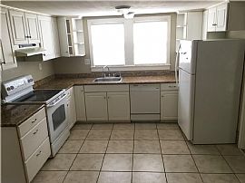 277 Mayflower St, Mobile, Al in Mobile, AL (Photo 3 of 4)