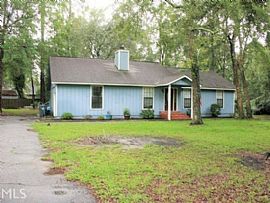 3 Beds 2 Baths in Woodbine, GA