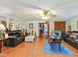 4 Beds 2 Baths in Sugar Hill, GA (Photo 2 of 6)