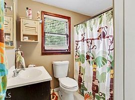 4 Beds 2 Baths in Sugar Hill, GA (Photo 4 of 6)