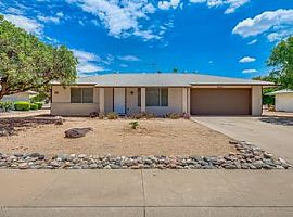 18609 N Palo Verde Dr, Sun City, Az 85373 in Sun City, AZ