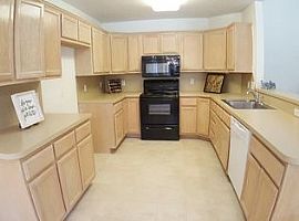 2100 Silver Fox Dr, Edmond, Ok in Edmond, OK (Photo 2 of 8)