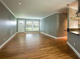 Mariposa Dr # 1661  (2 Beds 2 Baths) in Dallas, TX (Photo 4 of 6)
