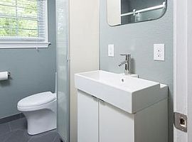 Mariposa Dr # 1661  (2 Beds 2 Baths) in Dallas, TX (Photo 5 of 6)