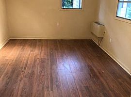 436 S Edgemont Cir Nw, Huntsville, Al 35811 in Huntsville, AL (Photo 2 of 6)