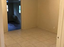 436 S Edgemont Cir Nw, Huntsville, Al 35811 in Huntsville, AL (Photo 4 of 6)