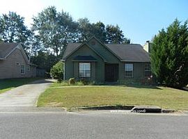 1947 Riva Ridge Rd, Helena, Al 35080 in Helena, AL (Photo 2 of 5)