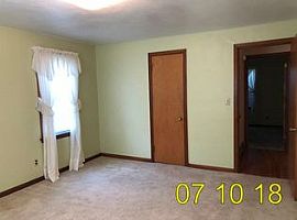 2235 Garfield Blvd, Lorain, Oh 44052 3 Beds 1 Bath in Lorain, OH (Photo 2 of 9)