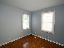 815 Thomas Rd, Grandview, Oh 43212 3 Beds 1.5 Baths in Grandview, OH (Photo 5 of 10)