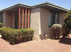 3001 E 17th St, Tucson, Az 85716 2 Beds 1 Bath 976 Sqft in Tucson, AZ (Photo 2 of 9)