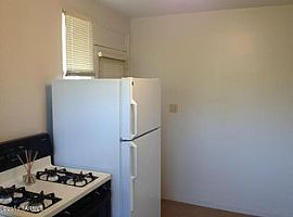 3001 E 17th St, Tucson, Az 85716 2 Beds 1 Bath 976 Sqft in Tucson, AZ (Photo 7 of 9)